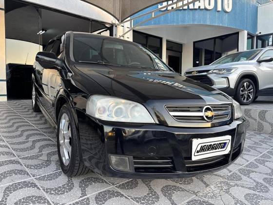 CHEVROLET ASTRA 2.0 MPFI ADVANTAGE 8V FLEX 4P AUTOMÁTICO CHEVROLET ASTRA 2.0 MPFI ADVANTAGE 8V FLEX 4P AUTOMÁTICO